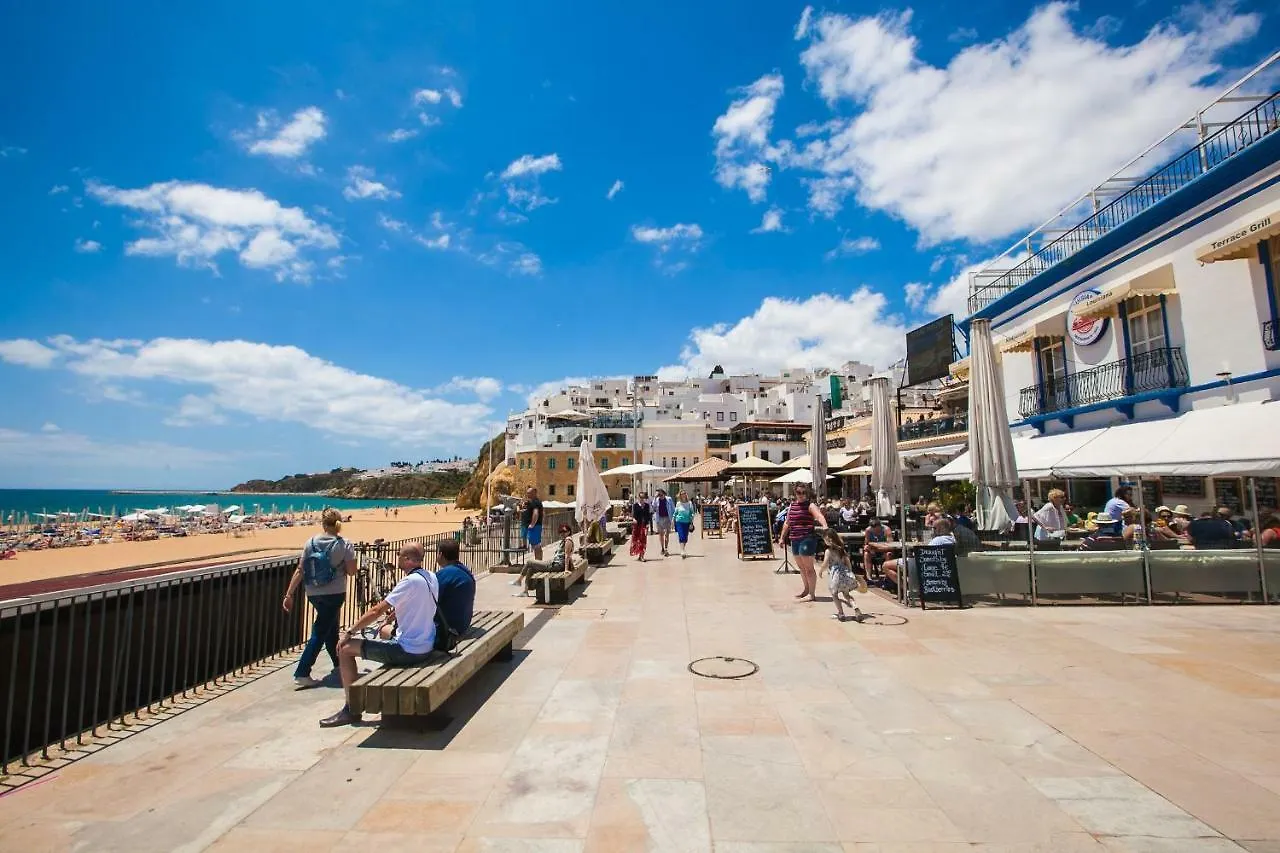 Apartamento Modern Ocean, Garden & Pool View Condo By Becherish Albufeira